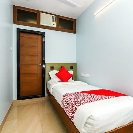 Balaji Grand Hotell Kākināda Eksteriør bilde