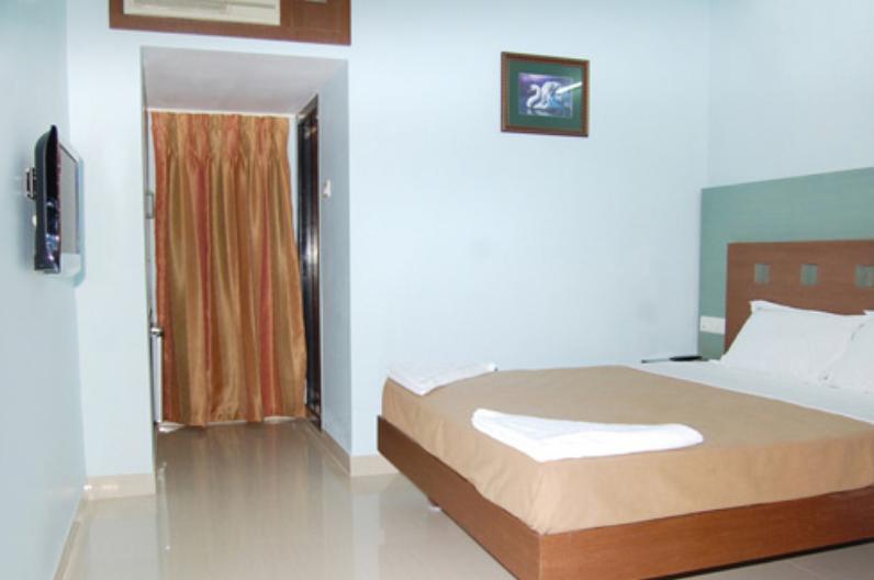 Balaji Grand Hotell Kākināda Eksteriør bilde