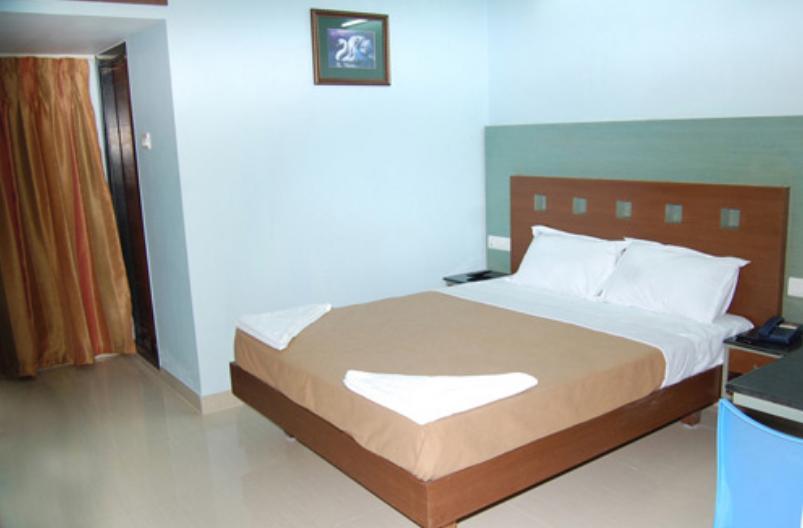 Balaji Grand Hotell Kākināda Rom bilde