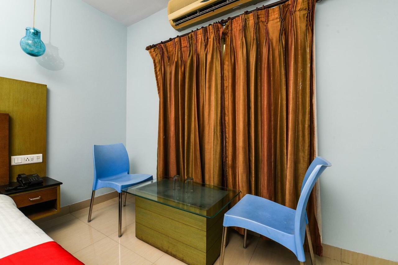 Balaji Grand Hotell Kākināda Eksteriør bilde