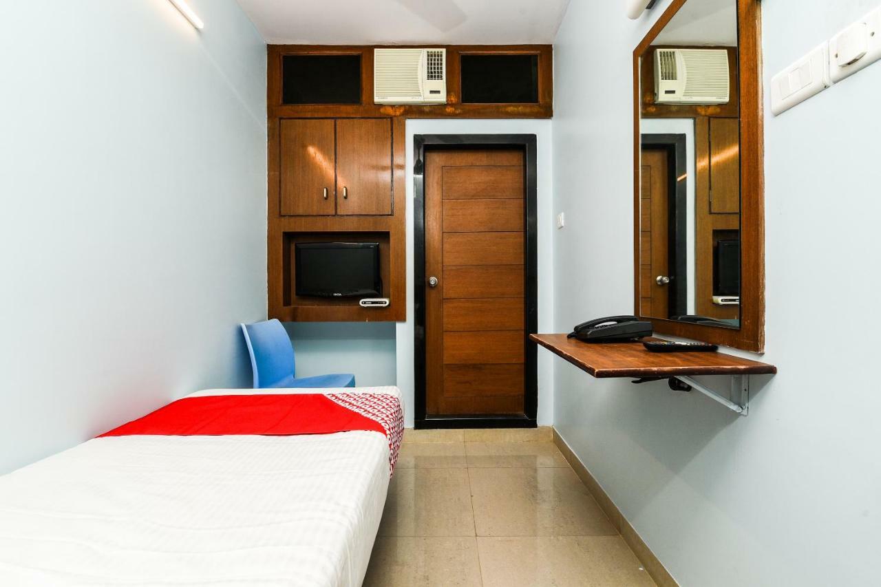Balaji Grand Hotell Kākināda Eksteriør bilde