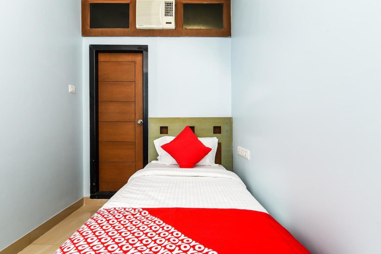 Balaji Grand Hotell Kākināda Eksteriør bilde