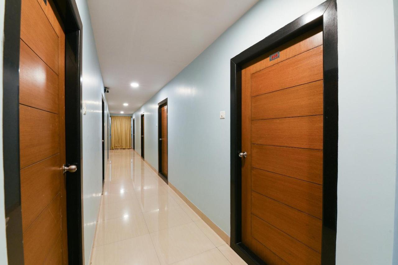 Balaji Grand Hotell Kākināda Eksteriør bilde