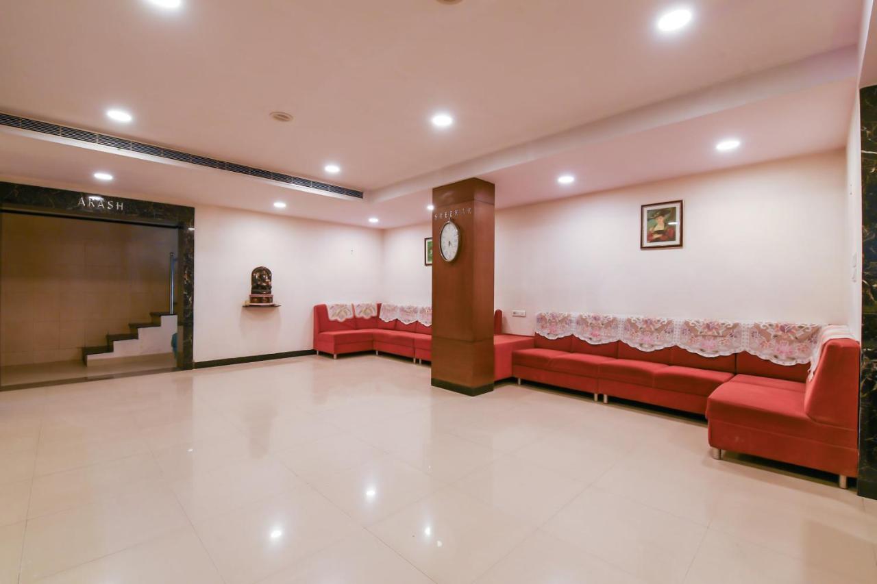 Balaji Grand Hotell Kākināda Eksteriør bilde